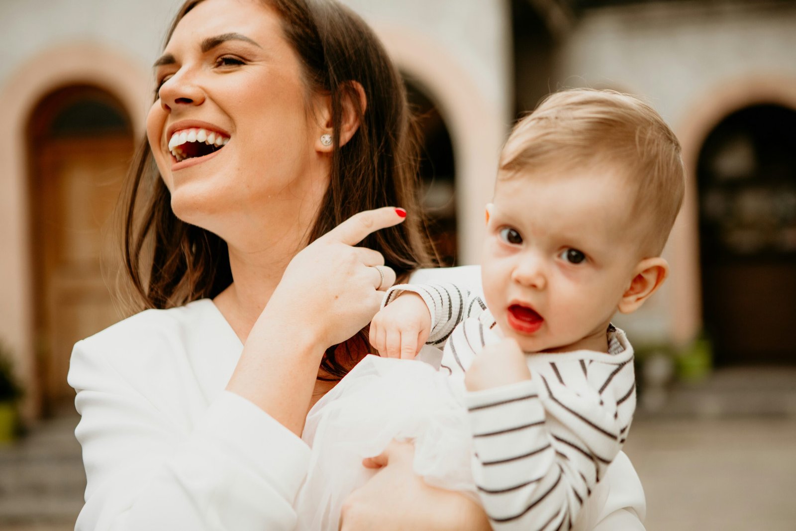 FPMomLife Advice Tips: 10 Practical Ways to Manage Motherhood With Confidence